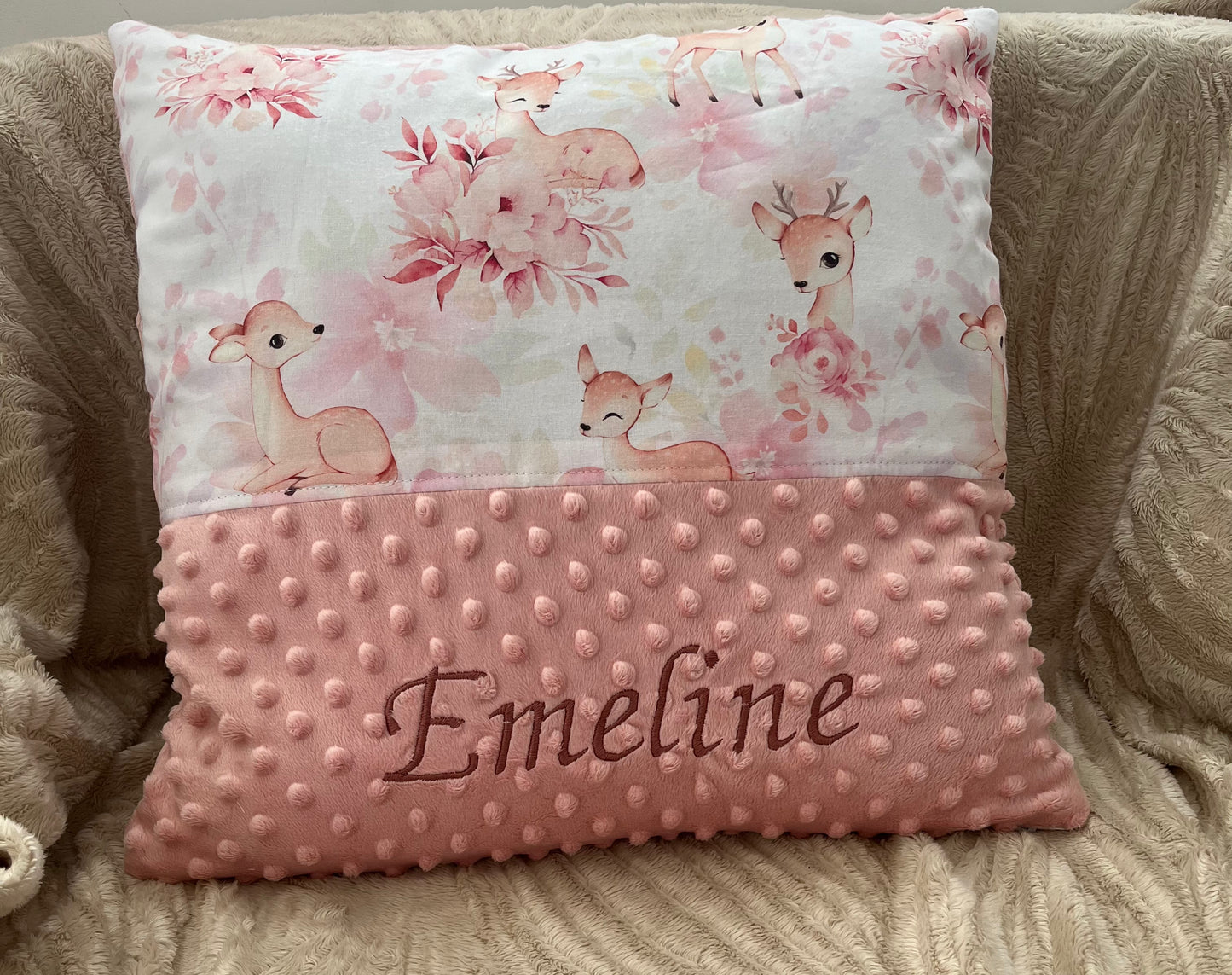 Coussin personnalisé biche