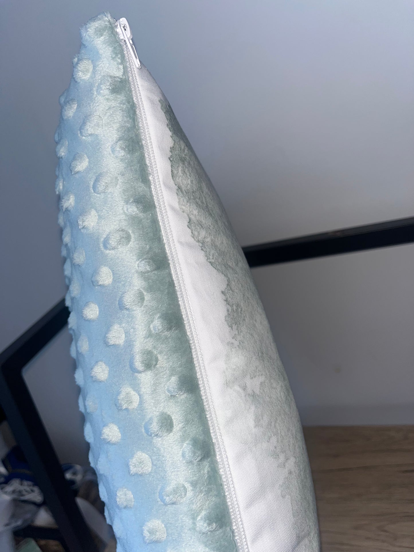 Coussin loup