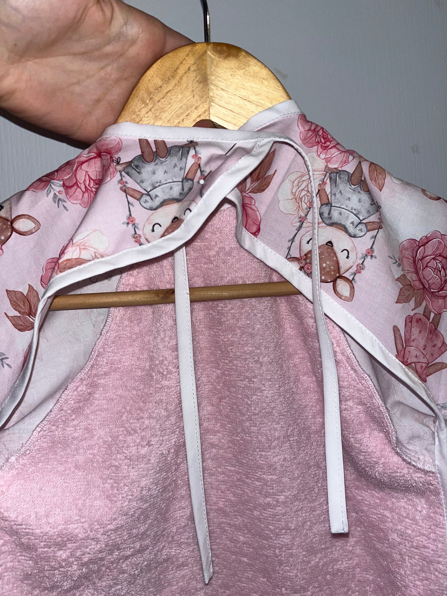 Bavoir cape 9/24 mois biche
