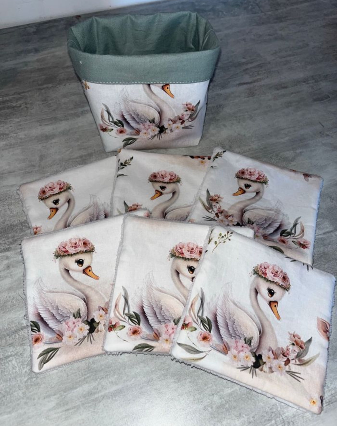 Corbeille /6 lingettes lavables cigne