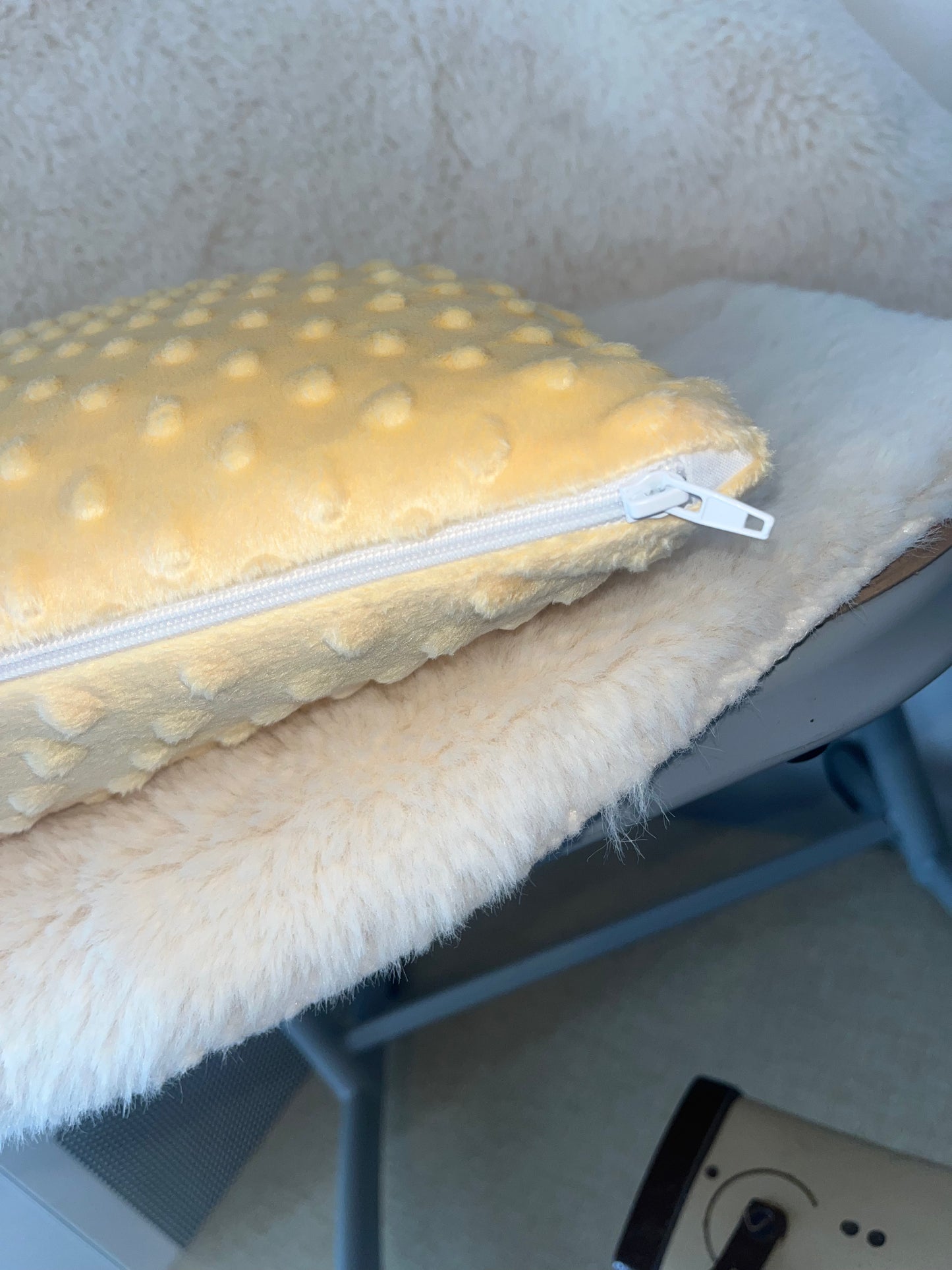Coussin abeille déhoussable