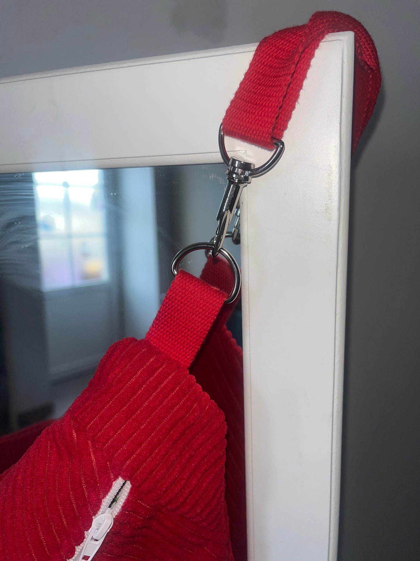 Sac banane velours rouge cerise