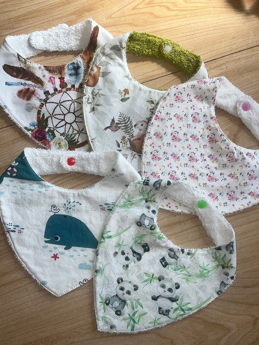 Bavoir bandana 6/24 mois