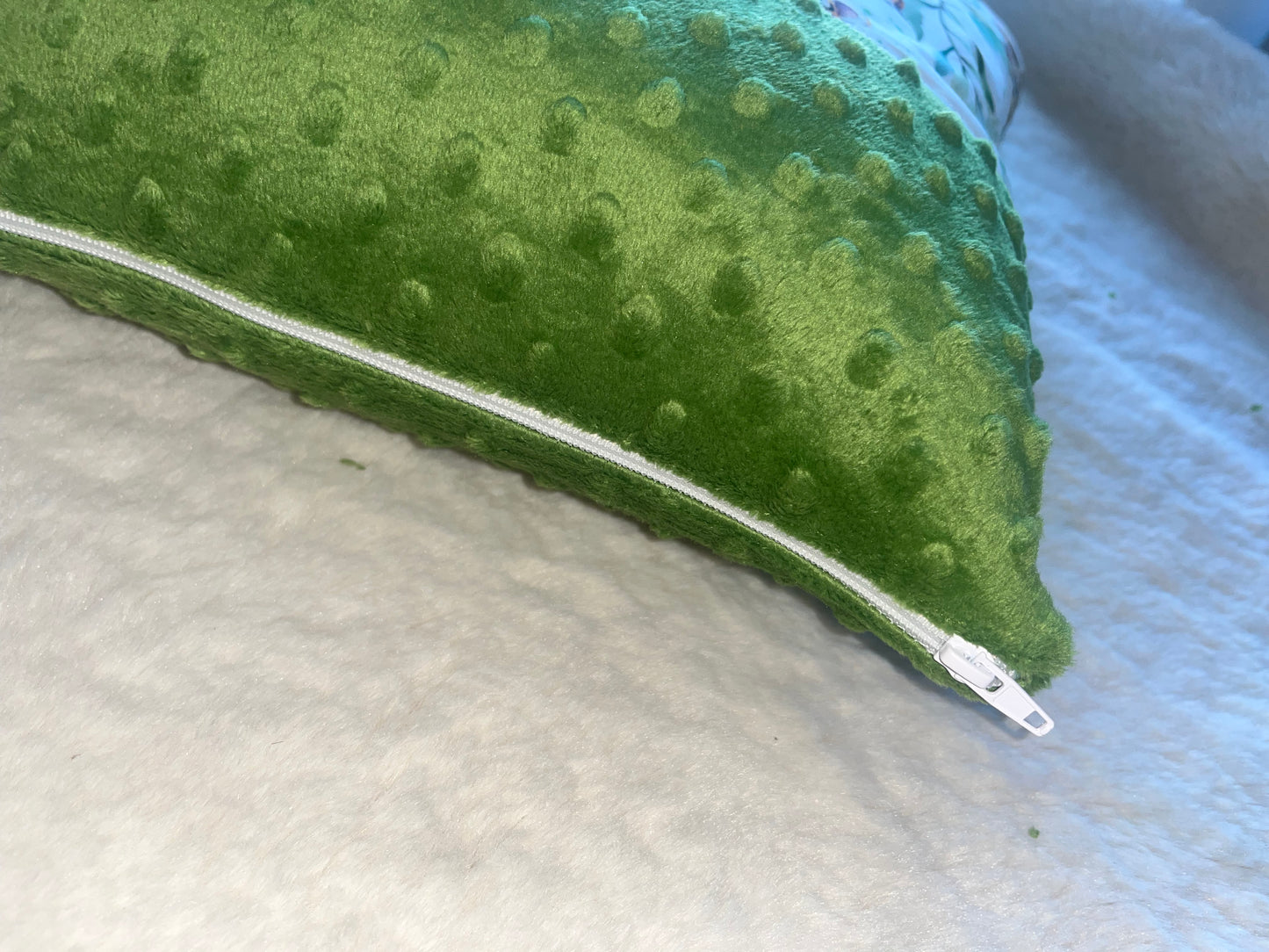 Coussin déhoussable tigre vert