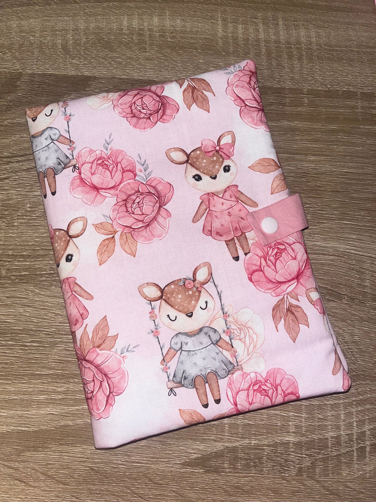 Protège carnet de santé biche